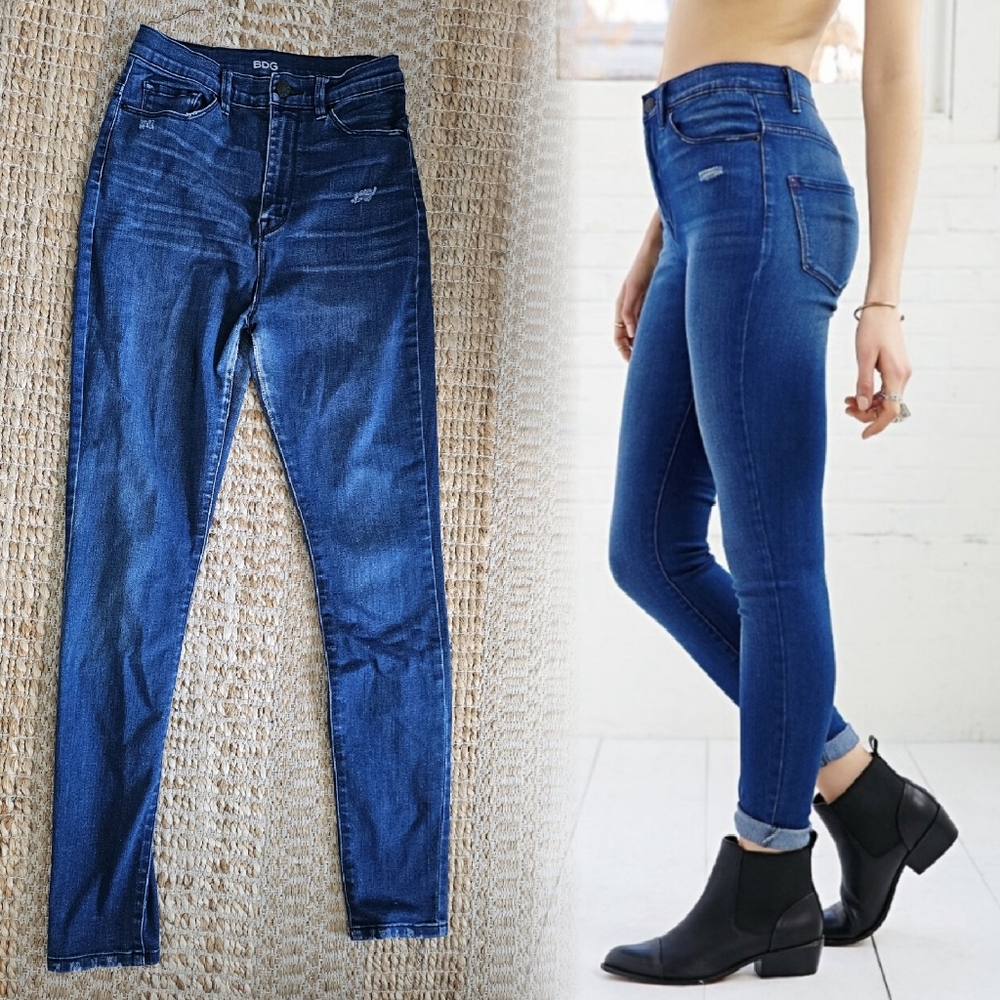 BDG Urban Outffiters Super High Rise Twig Ankle Jeans Medium Wash Size 28